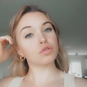 Meet your Posher, Jade